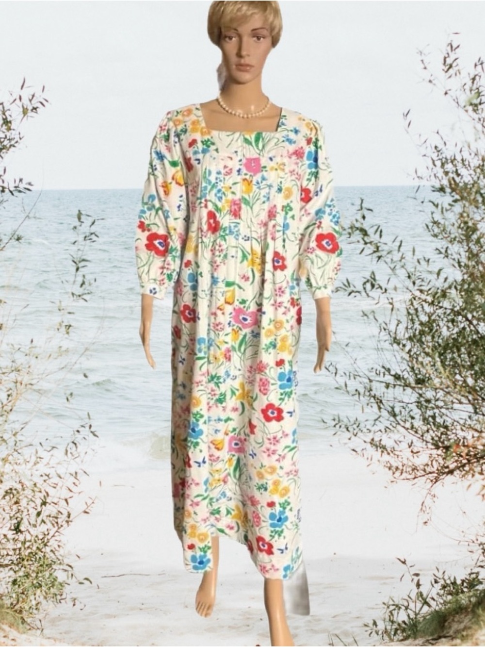 David Brown California ~ Small ~  Vintage ~ Multi-Colors Floral ~ Maxi Robe